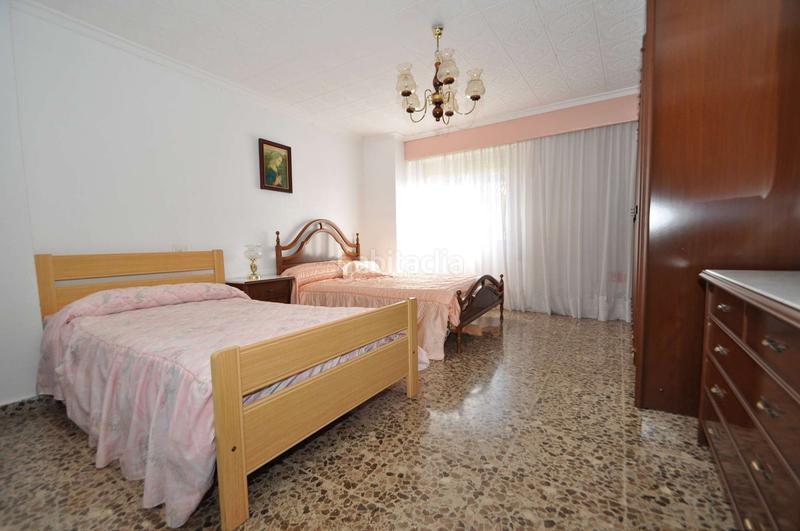 Foto feac33a8-a045-4446-b489-162e47089574. Semi detached house with parking in Ibi