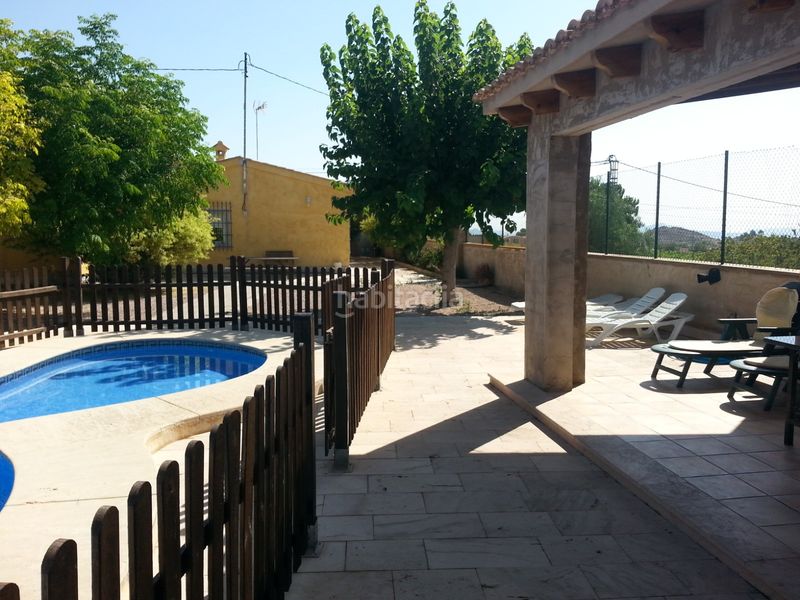 Foto 294f483a-1a86-4d00-a17c-69b10c14a993. Casa amb aparcament a Romana (la)