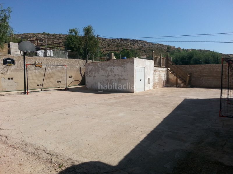 Foto 42e29a6a-be86-41cf-96fe-3df560131e32. Casa amb aparcament a Romana (la)