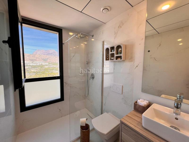 Foto d1dd3643-796e-4122-9eb6-2ac7cd6ee6f7. Apartment in Playa Poniente Benidorm