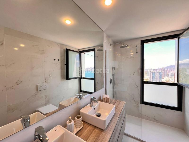 Foto d17bc29e-8a91-4a7f-86a1-247d7e8a58be. Appartement dans Playa Poniente Benidorm