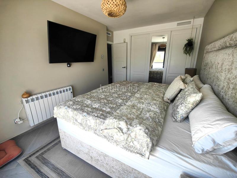 Foto f0b87f2a-e969-47eb-854b-1a57a4e1ea17. Maison avec piscine dans Cabo Roig Orihuela