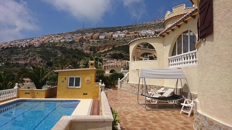 Foto c2c031a1-3bf6-45c1-bbf0-a3a278b9f6f9. Casa en Cumbre del Sol Poble Nou de Benitatxell (el)