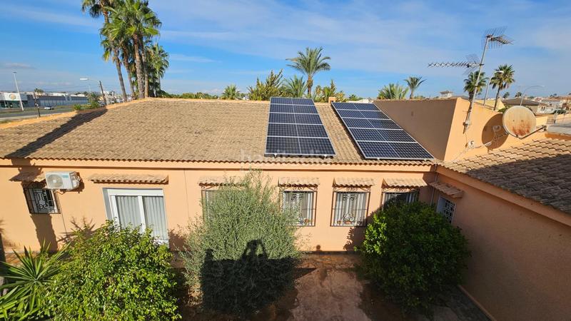 Foto d70ed683-92ad-4724-84d7-f1233fccd85c. Haus mit pool in Zona Carrefour - Urbanizaciones Torrevieja