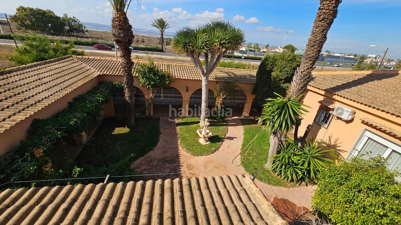 Foto e9c94e51-b7fd-4360-a93b-9a8ce86dd122. Haus mit pool in Zona Carrefour - Urbanizaciones Torrevieja