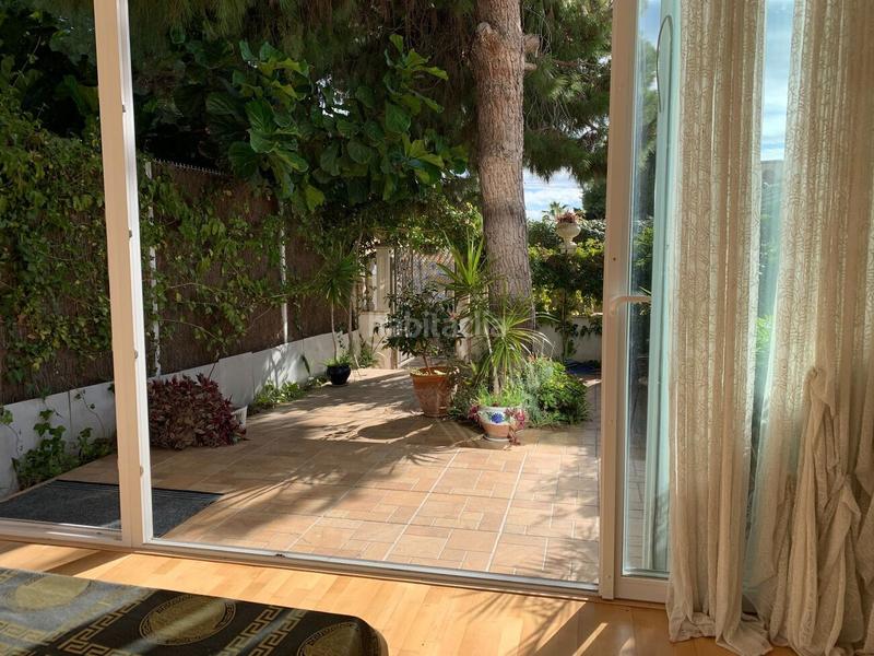 Foto b808e6f0-4b6d-42a1-9506-9fcbc3c32de4. Dúplex a La Zenia Orihuela