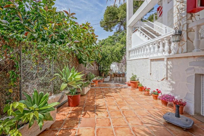 Foto 7c19f19d-dd3e-40fa-b752-db9a974a9dc6. Local commercial dans Canuta Calp