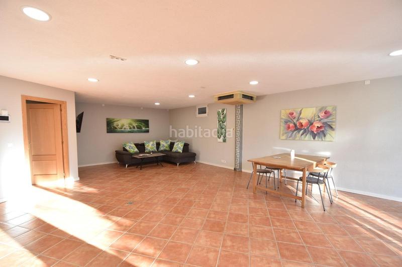 Foto b21a58ce-c305-4480-a773-18d4d1be493b. Casa amb piscina a La Zenia Orihuela