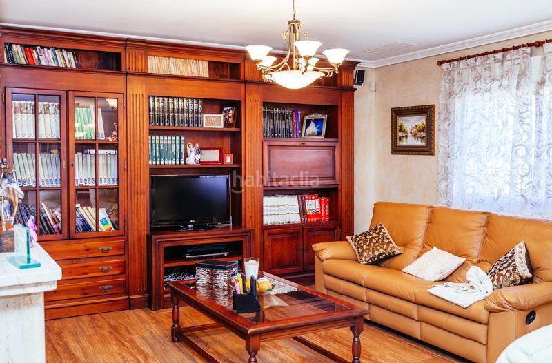 Foto e62bc207-3fc6-4e91-836e-67f07d8b79d6. Casa en Garbinet - Parque de las Avenidas Alicante