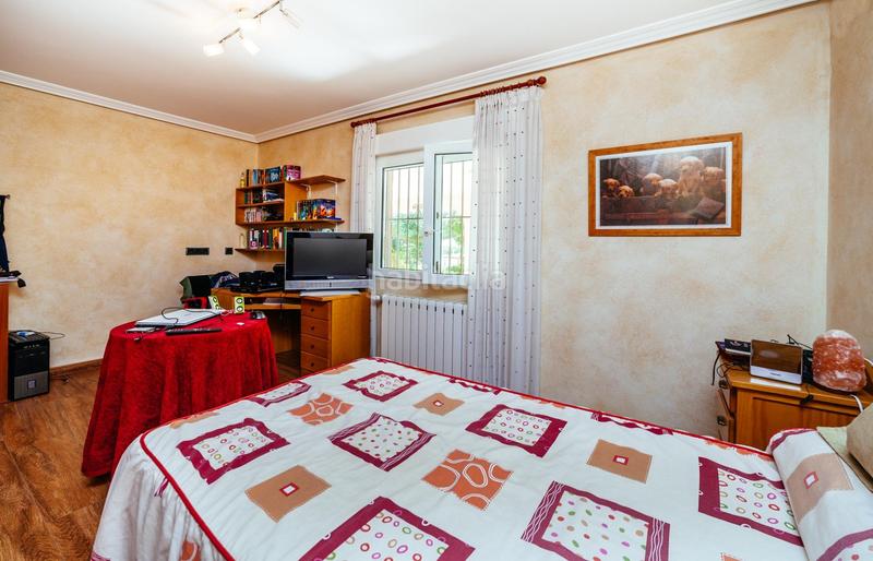 Foto 5690b46d-8a49-468f-90b7-9868dfeee3a5. House with pool in Garbinet - Parque de las Avenidas Alicante