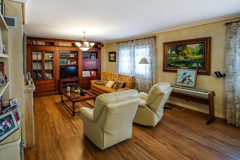 Foto bbe2f551-0796-4e29-86f8-d394971db5d3. House with pool in Garbinet - Parque de las Avenidas Alicante