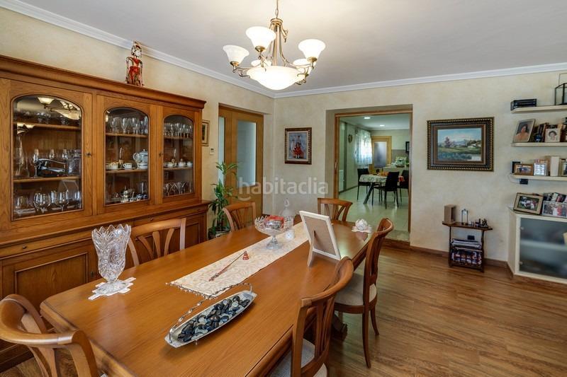 Foto f0487a2f-7a5a-4c55-8a6d-978f876bcc38. House with pool in Garbinet - Parque de las Avenidas Alicante