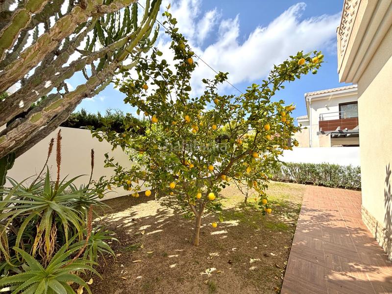 Foto 877dd471-977f-4f67-8fc3-128a934fea5d. Casa con piscina in Cabo Roig Orihuela