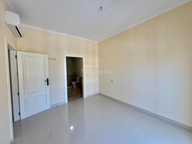 Foto 1f36ae79-e1a7-4f8c-89d5-f6b39b89fdfa. Maison avec piscine dans Cabo Roig Orihuela