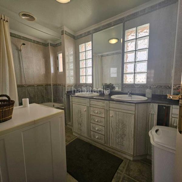 Foto 358c6673-9ed8-4e76-8a8c-a4fcd8a0928d. House with parking in El Moncayo - El Pòrtic Guardamar del Segura