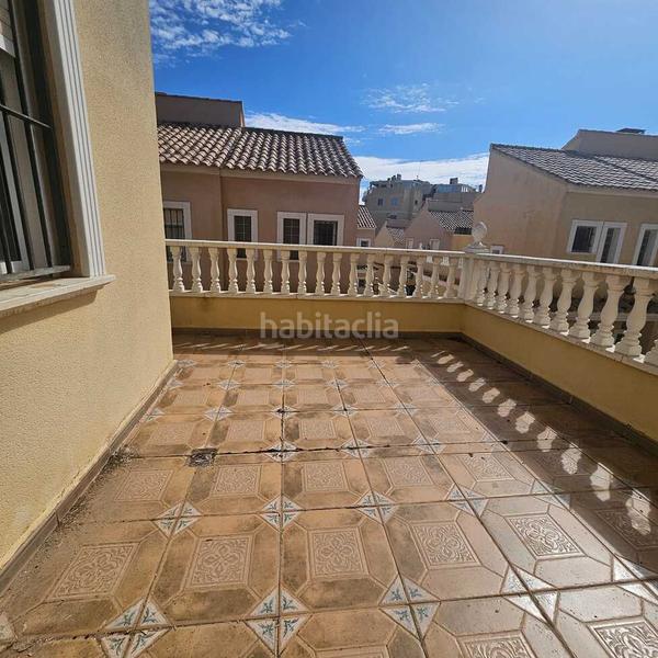 Foto 509aa9d1-8d5d-41d8-a022-b77b2d78587c. Maison avec parking dans El Moncayo - El Pòrtic Guardamar del Segura