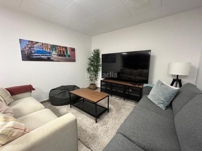 Foto 8821a45c-a7ba-433b-bc21-5a51624e47ed. Casa amb aparcament a Mercado Alicante