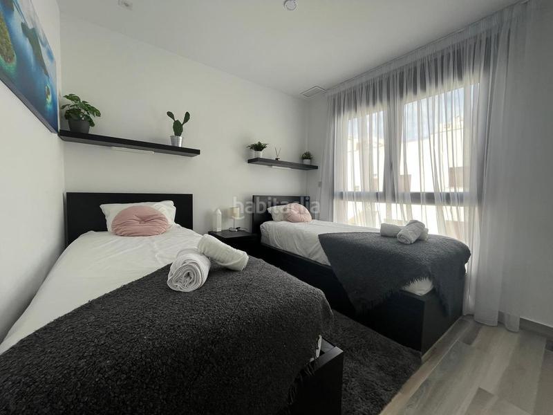 Foto b1e50bb9-1249-420e-8116-ebd343363366. Casa amb aparcament a Mercado Alicante
