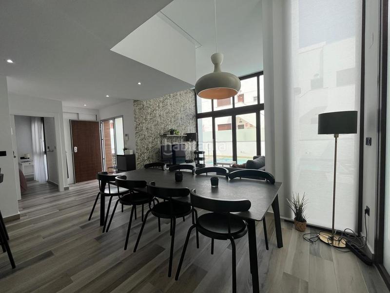 Foto f36730e2-897d-4e97-bcbe-b0447e8aa1b2. Casa amb aparcament a Mercado Alicante