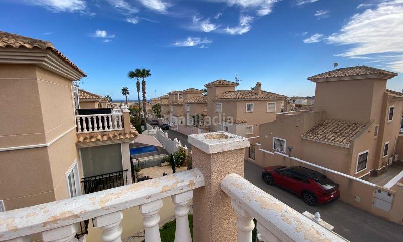 Foto b06f18af-4c26-4853-aa51-a903f49410f7. Haus mit pool in Campoamor Orihuela