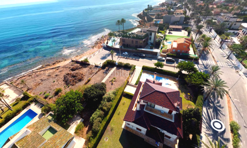 Foto 45e7357f-9d22-4b82-9be8-0827aaa00e00. Haus mit parking pool in Cabo Roig Orihuela