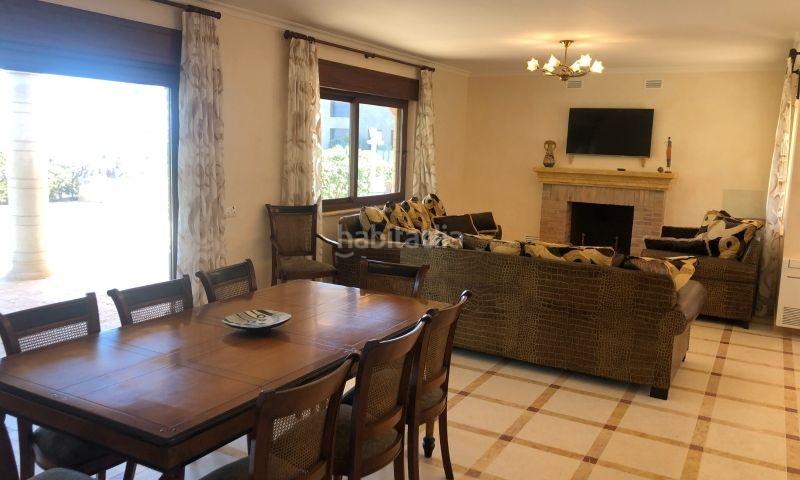 Foto 9b9905de-b8ee-41bf-b30b-ea2cb203ece2. House with parking pool in Cabo Roig Orihuela