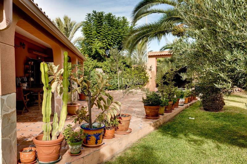 Foto 77eb7f0e-e51a-4dee-876b-d3128a6ffb32. Casa amb piscina a Zona Carrefour - Urbanizaciones Torrevieja