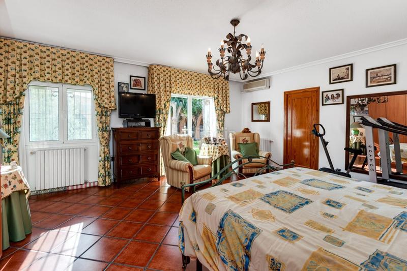 Foto 94c740ec-3cd0-4d01-91ee-95e2e5f97fbe. Haus mit pool in Zona Carrefour - Urbanizaciones Torrevieja