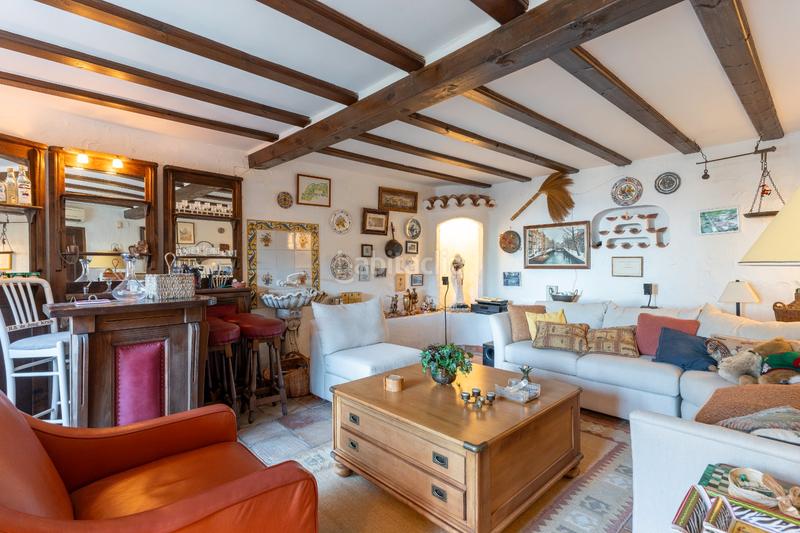 Foto 9348382d-1d8b-4059-bba7-57cd4fe8f817. Casa con piscina in El Montgó Dénia