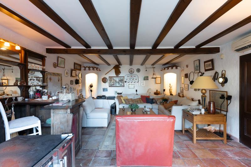 Foto fe5fe5a4-bb03-4ef7-a540-69f9773e16bf. Casa con piscina in El Montgó Dénia