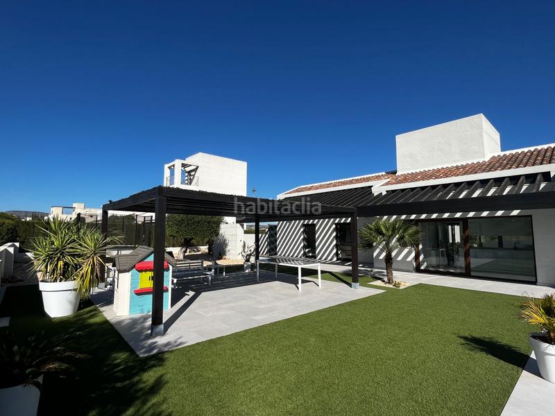 Foto cb291478-f806-464c-b8f6-6a73b06e7dcf. House with parking in Jerónimo y Avileses Murcia