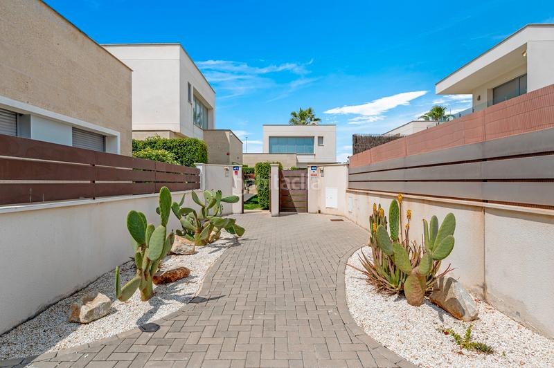 Foto 5f5c3ee2-336f-42d1-a5d8-b4929a325dfb. Casa con parcheggio in Lomas de Cabo Roig - Los Dolses Orihuela