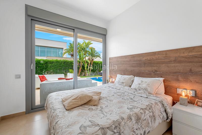 Foto ea438b1d-d0e7-4fe9-a53b-611dc482368e. Casa con parcheggio in Lomas de Cabo Roig - Los Dolses Orihuela