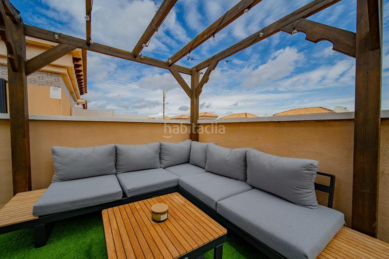 Foto b6cff357-c9cc-4560-89c7-abc411742805. Casa a schiera in Los Almendros Orihuela