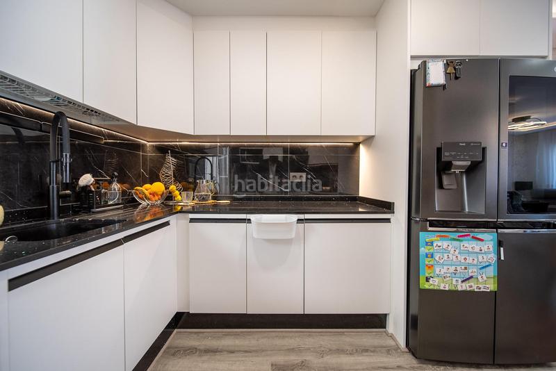 Foto e97d4f47-84bc-487c-8ffc-c5ee8b0e0264. Maison jumelée dans Los Almendros Orihuela