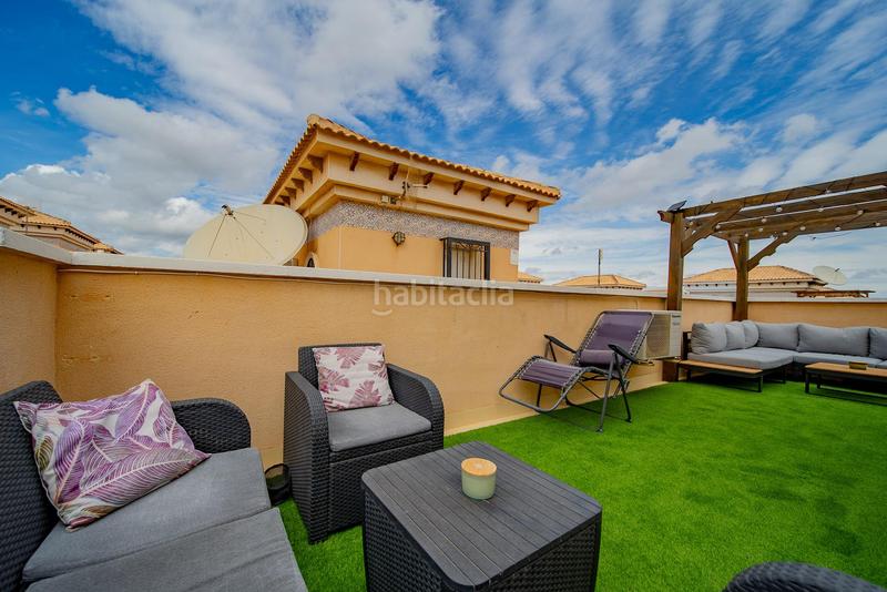 Foto f0855f9c-43e9-4b82-88b3-46b4ee3704fa. Maison jumelée dans Los Almendros Orihuela