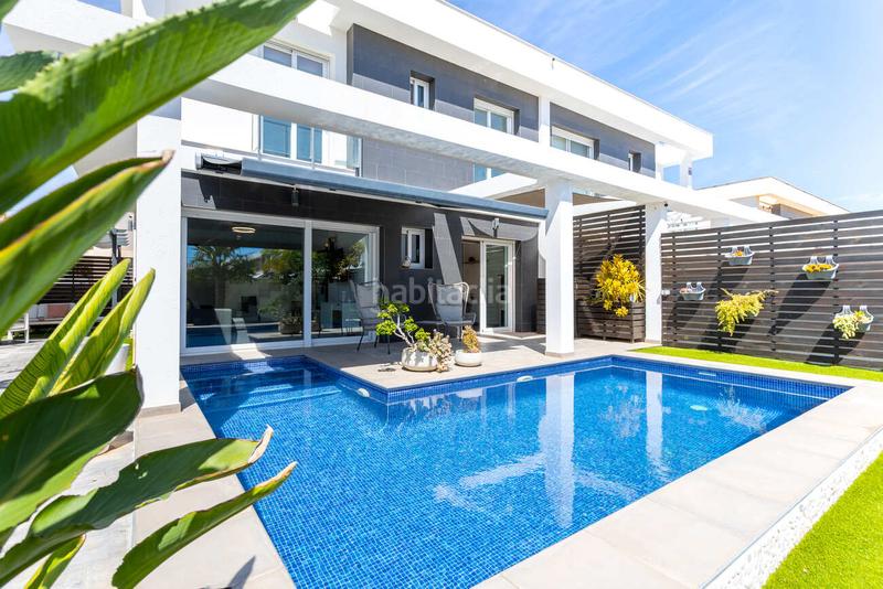 Foto 2638790f-f820-497f-a0fa-b26715da281f. Maison avec piscine dans Gran Playa Santa Pola