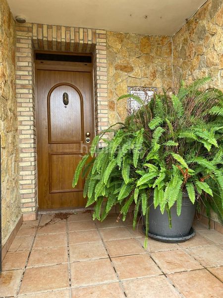 Foto a3a05618-c2b1-459d-a9f1-5252aacc05ce. Casa amb piscina a La Florida Orihuela