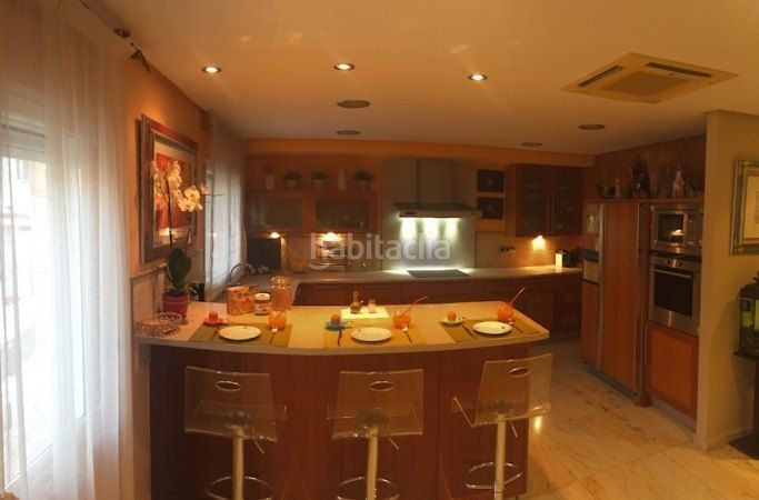 Foto b67051e5-d2c3-40f5-851f-d09fabab5890. Casa adossada a Puerto Xàbia