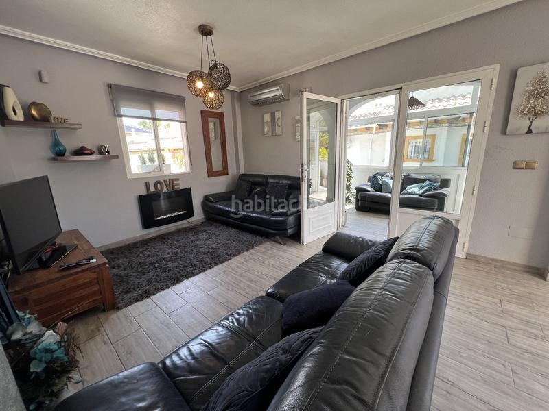 Foto d7827a61-09df-446b-80b3-bebab3879f04. House in La Zenia Orihuela