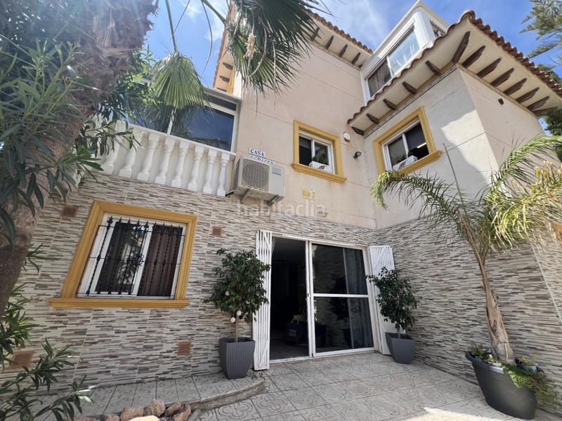 Foto f70ee4be-8a99-4438-86ca-d29407262c90. House in La Zenia Orihuela