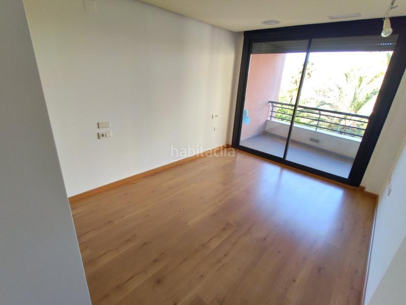 Foto 1405b631-5eef-4c7d-b44c-ec43c64af819. Apartament a Centro - Muelle Pesquero Torrevieja