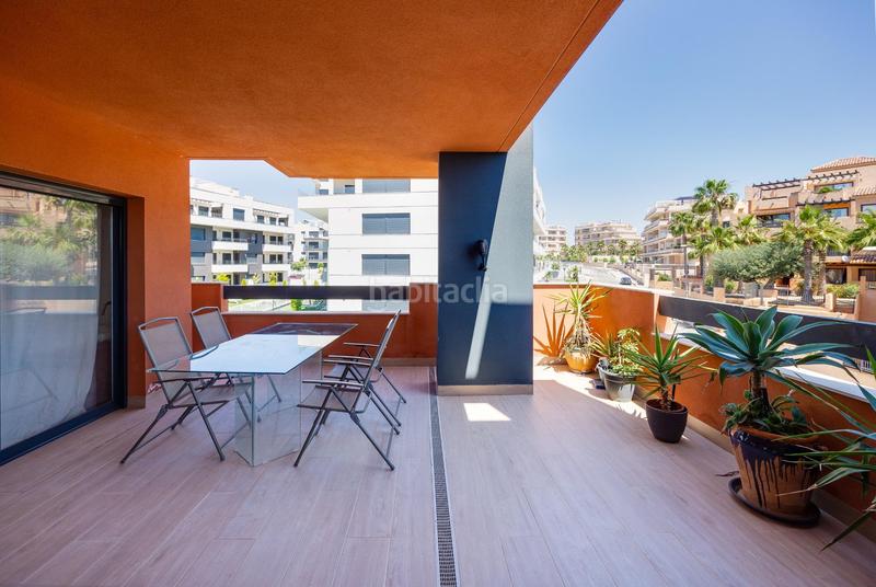 Foto ba7af986-7796-4f29-8e45-d311cb0ff375. Apartamento en Villamartín-Las Filipinas Orihuela
