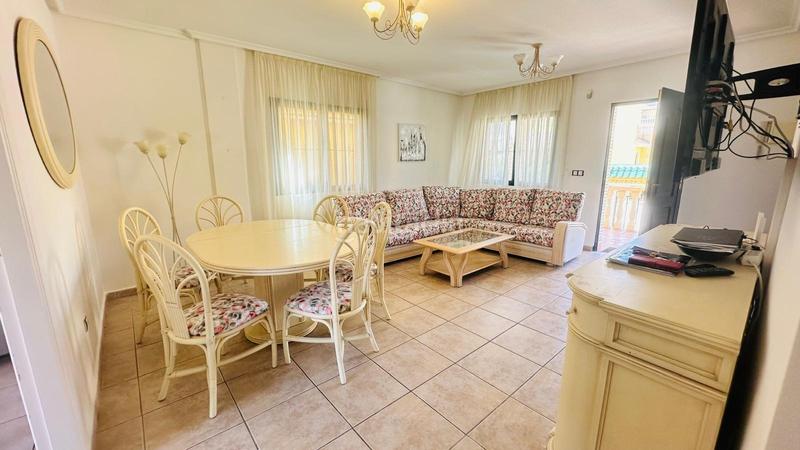 Foto 1f1a8688-7380-4f09-b0a1-13a4ff4651db. Casa a Los Almendros Orihuela