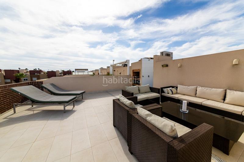 Foto 50615959-d550-4d77-abb3-9da2d1233bec. Semi detached house in Parque Acuático - Sector 25 Torrevieja