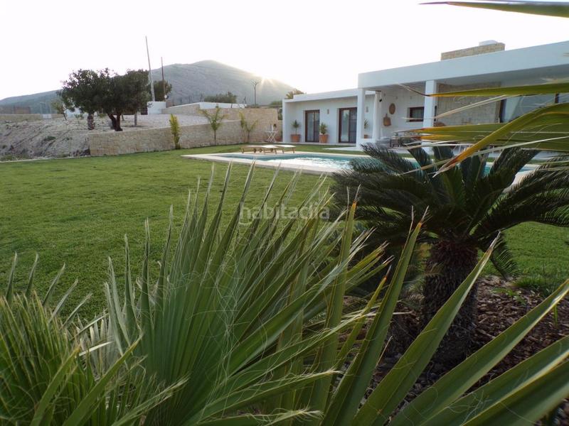 Foto 27ea2bef-1899-41fc-93dd-dfcb6c37c3de. Maison dans Golf Bahía Finestrat