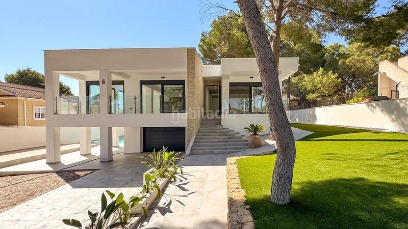 Foto c276138b-3a86-489c-8cca-dec1b5eb4c2f. Maison avec piscine dans Los Balcones-Los Altos Torrevieja