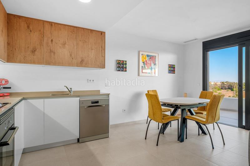 Foto 2a845b4e-da6e-4333-8da3-698b66cd3a5d. Apartamento en Punta Prima Torrevieja