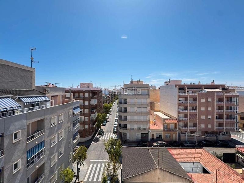 Foto 3e9d511c-67fc-40b7-a1f8-a657f0e523d0. Appartement dans Zona Playa del Cura Torrevieja