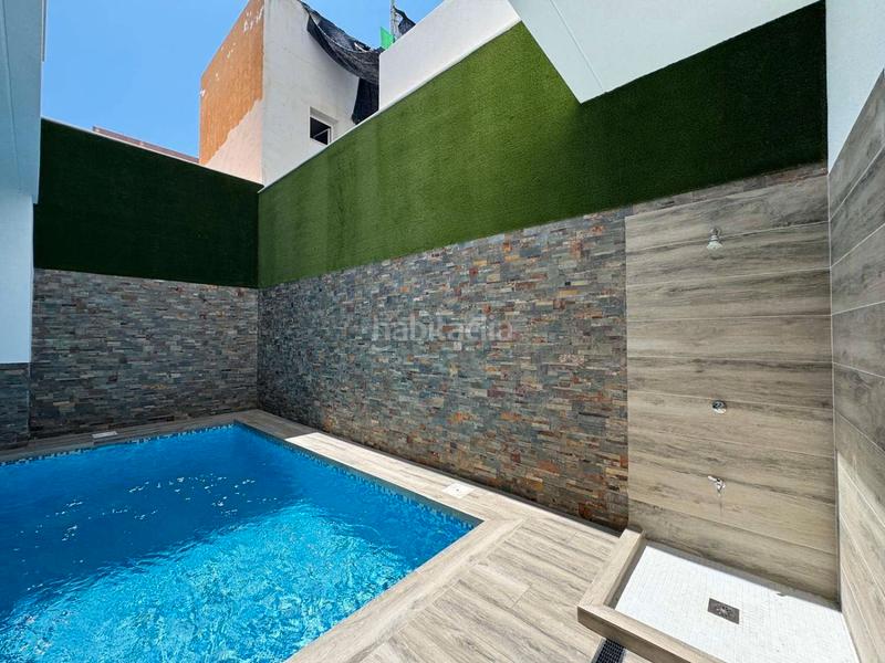 Foto b9fe82d0-dc39-4de7-9753-f4e0e7527f75. Appartement dans Zona Playa del Cura Torrevieja